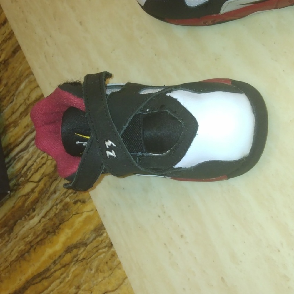 Jordan 8 Retro - Picture 4 of 6